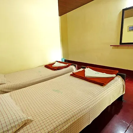 Leisure Homestay - Pool, Boating, Zipline, Home Food, Estate Chikmagalur Exterior photo