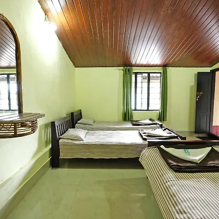 Leisure Homestay - Pool, Boating, Zipline, Home Food, Estate Chikmagalur Exterior photo