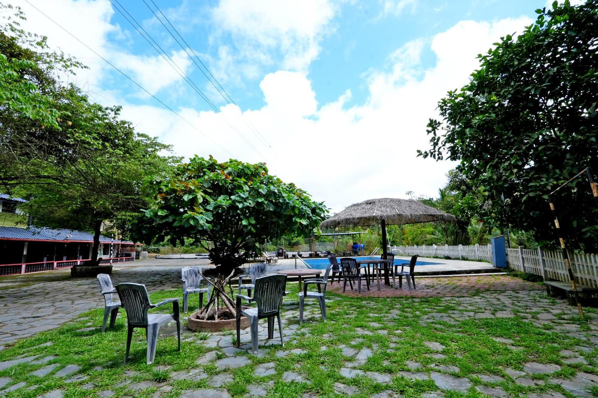 Homestay Leisure - Pool, Boating, Zipline, Food, Estate Chikmagalur